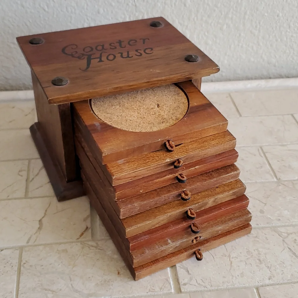 Coaster House - Picture 3 of 5